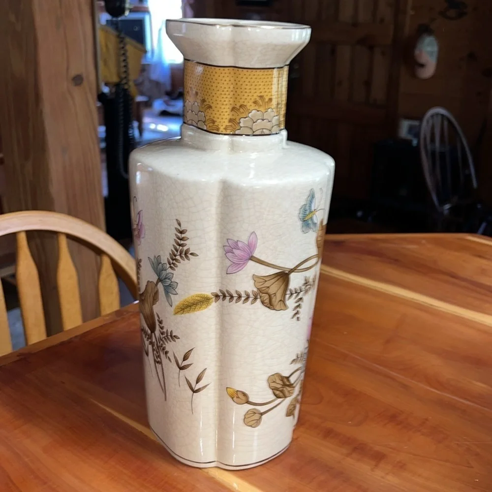 Vintage Andrea by Sadek Japan Lotus Flowers Butterfly Tall Vase